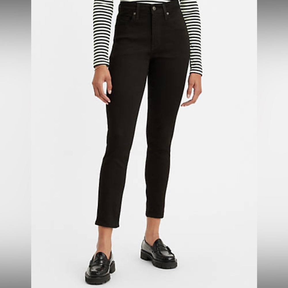 Levi’s 721 High Rise Skinny Jeans in black size 29